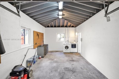 Снять в аренду виллу или дом в Бискейн-Парк, Флорида 3 спальни, 200.67м2, № 2032873 - фото 15