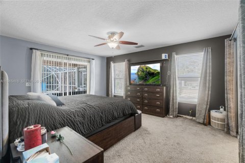 Villa ou maison à vendre à West Palm Beach, Floride: 3 chambres, 176.42 m2 № 2027400 - photo 21