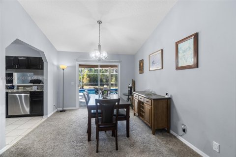 Villa ou maison à vendre à West Palm Beach, Floride: 3 chambres, 176.42 m2 № 2027400 - photo 6