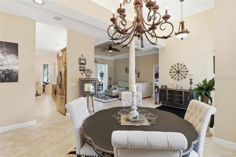 House in Lecanto, Florida 3 bedrooms, 235.6 sq.m. № 2108256 - photo 7