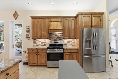 House in Lecanto, Florida 3 bedrooms, 235.6 sq.m. № 2108256 - photo 10