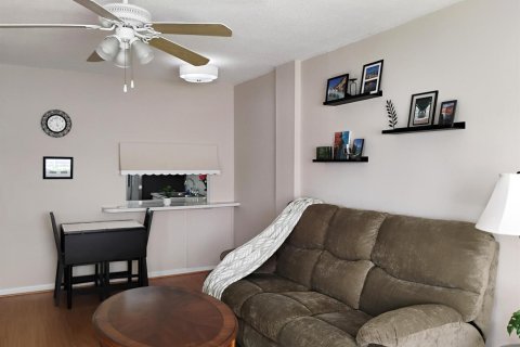 Condominio en venta en Lake Worth, Florida, 1 dormitorio, 69.12 m2 № 2260011 - foto 6