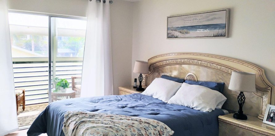 Condominio en Lake Worth, Florida, 1 dormitorio № 2260011
