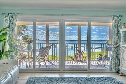 Condo in Holmes Beach, Florida, 2 bedrooms  № 1883120 - photo 1