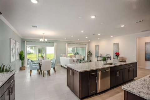 House in Leesburg, Florida 3 bedrooms, 184.69 sq.m. № 2219221 - photo 8