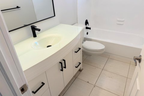 Apartment in Fort Lauderdale, Florida 2 bedrooms, 92.9 sq.m. № 2083375 - photo 14