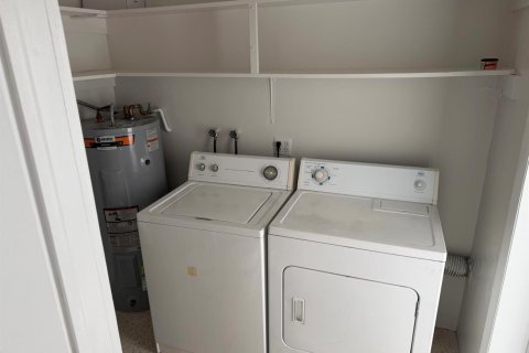 Apartment in Fort Lauderdale, Florida 2 bedrooms, 92.9 sq.m. № 2083375 - photo 9