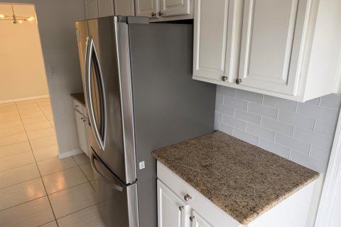 Apartment in Fort Lauderdale, Florida 2 bedrooms, 92.9 sq.m. № 2083375 - photo 8