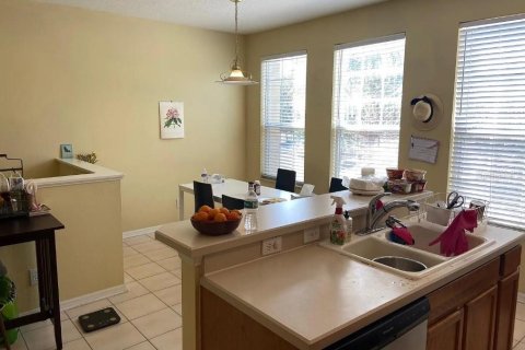 Townhouse in Tampa, Florida 3 bedrooms, 159.23 sq.m. № 1821027 - photo 4