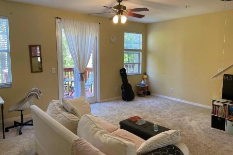 Townhouse in Tampa, Florida 3 bedrooms, 159.23 sq.m. № 1821027 - photo 5