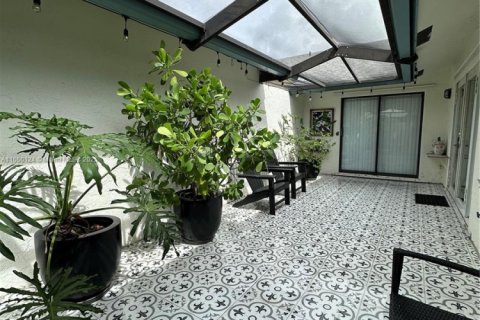 House in Boca Raton, Florida 3 bedrooms, 148.83 sq.m. № 1728813 - photo 23