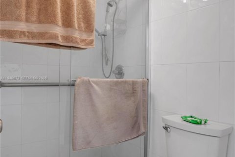 Купить кондоминиум в Майами-Бич, Флорида 2 спальни, 109.16м2, № 1997754 - фото 27