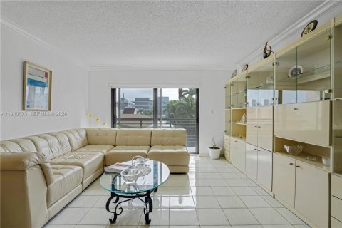 Купить кондоминиум в Майами-Бич, Флорида 2 спальни, 109.16м2, № 1997754 - фото 17