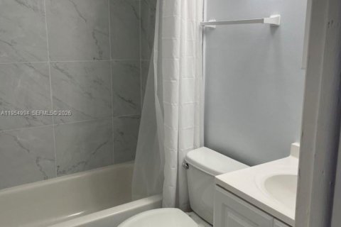 Copropriété à vendre à Palmetto Bay, Floride: 2 chambres, 72.19 m2 № 2010862 - photo 11