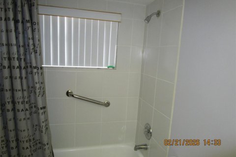 Copropriété à vendre à Sunrise, Floride: 1 chambre, 69.68 m2 № 2250440 - photo 19