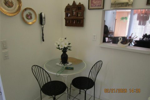 Copropriété à vendre à Sunrise, Floride: 1 chambre, 69.68 m2 № 2250440 - photo 3