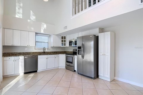 House in Brandon, Florida 3 bedrooms, 122.63 sq.m. № 2425646 - photo 12