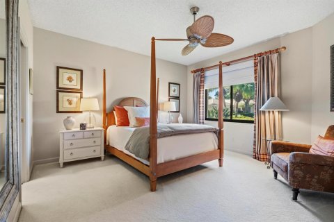 House in Stuart, Florida 3 bedrooms, 244.05 sq.m. № 2081925 - photo 26