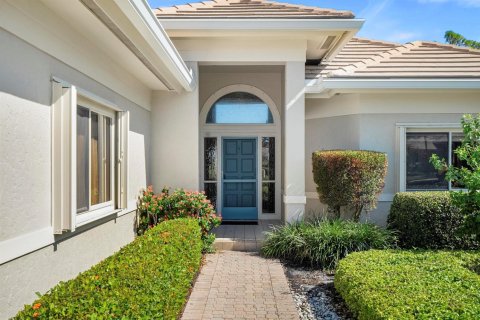 House in Stuart, Florida 3 bedrooms, 244.05 sq.m. № 2081925 - photo 3