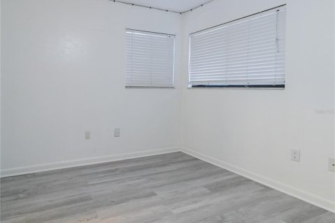 Casa en alquiler en Gainesville, Florida, 2 dormitorios, 82.4 m2 № 2427576 - foto 9