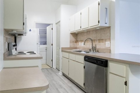 Casa en alquiler en Gainesville, Florida, 2 dormitorios, 82.4 m2 № 2427576 - foto 5