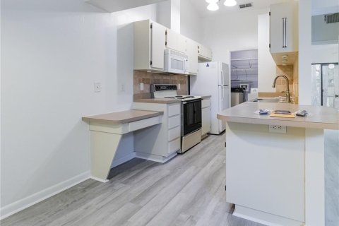 Casa en alquiler en Gainesville, Florida, 2 dormitorios, 82.4 m2 № 2427576 - foto 4
