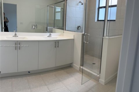 Townhouse in Pembroke Pines, Florida 3 bedrooms № 1890324 - photo 20
