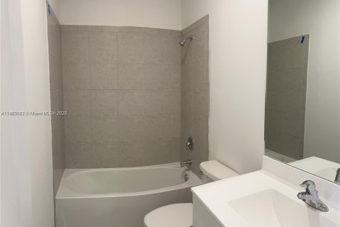 Townhouse in Pembroke Pines, Florida 3 bedrooms № 1890324 - photo 26