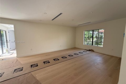 Villa ou maison à vendre à Coral Gables, Floride: 3 chambres, 144.46 m2 № 2073775 - photo 2