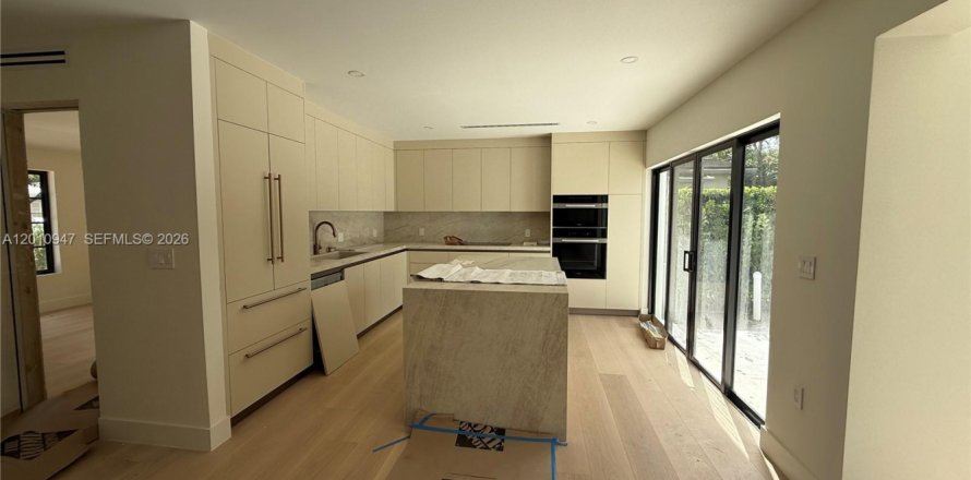 Villa ou maison à Coral Gables, Floride 3 chambres, 144.46 m2 № 2073775