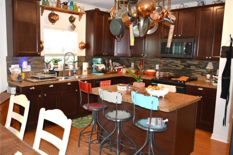 Casa en venta en Punta Gorda, Florida, 4 dormitorios, 284.28 m2 № 1913542 - foto 3