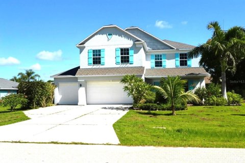 Casa en venta en Punta Gorda, Florida, 4 dormitorios, 284.28 m2 № 1913542 - foto 2