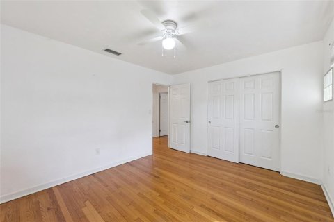 Casa en venta en Mount Dora, Florida, 3 dormitorios, 125.7 m2 № 2383458 - foto 4