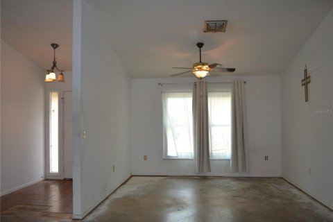 Casa en venta en Port Charlotte, Florida, 3 dormitorios, 162.76 m2 № 1670040 - foto 6
