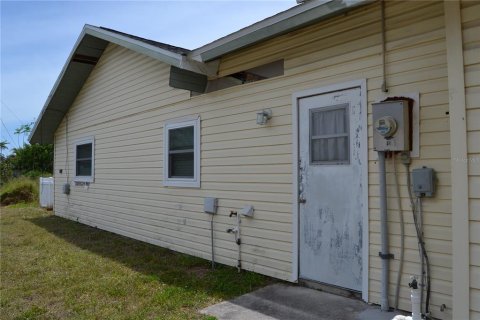 Casa en venta en Port Charlotte, Florida, 3 dormitorios, 162.76 m2 № 1670040 - foto 24