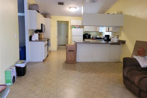 Casa en venta en Port Charlotte, Florida, 3 dormitorios, 162.76 m2 № 1670040 - foto 11