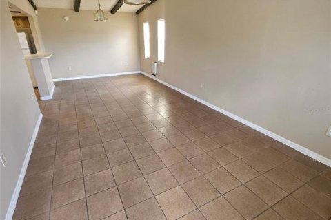 Appartement à louer à Winter Haven, Floride: 2 chambres, 95.88 m2 № 1907910 - photo 2