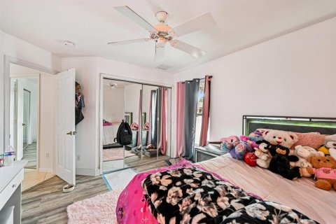 House in Port St. Lucie, Florida 3 bedrooms, 194.17 sq.m. № 2083014 - photo 29