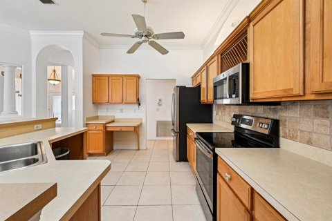 House in Port St. Lucie, Florida 3 bedrooms, 194.17 sq.m. № 2083014 - photo 15