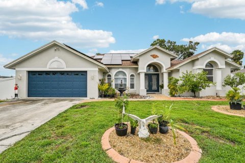 House in Port St. Lucie, Florida 3 bedrooms, 194.17 sq.m. № 2083014 - photo 4