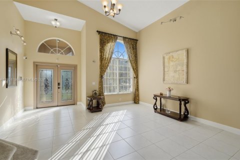 Casa en venta en Pembroke Pines, Florida, 4 dormitorios, 234.39 m2 № 1992320 - foto 10