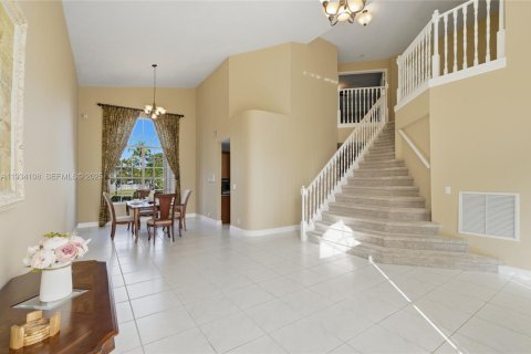 Casa en venta en Pembroke Pines, Florida, 4 dormitorios, 234.39 m2 № 1992320 - foto 8