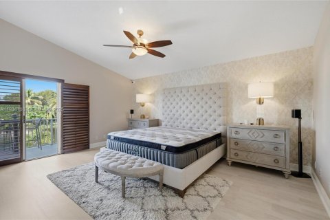 Casa en venta en Pembroke Pines, Florida, 4 dormitorios, 234.39 m2 № 1992320 - foto 28