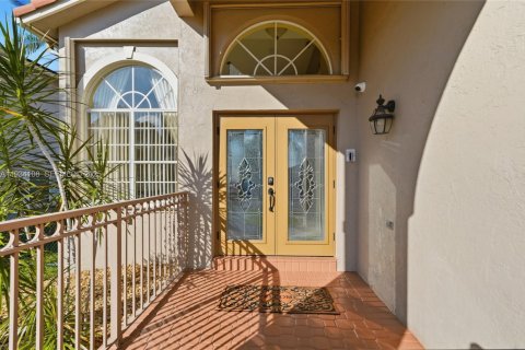 Casa en venta en Pembroke Pines, Florida, 4 dormitorios, 234.39 m2 № 1992320 - foto 5