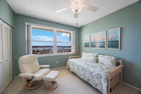 Condo in South Pasadena, Florida, 2 bedrooms  № 1656837 - photo 24