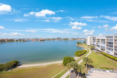 Condo in South Pasadena, Florida, 2 bedrooms  № 1656837 - photo 3