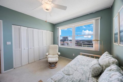 Condo in South Pasadena, Florida, 2 bedrooms  № 1656837 - photo 23