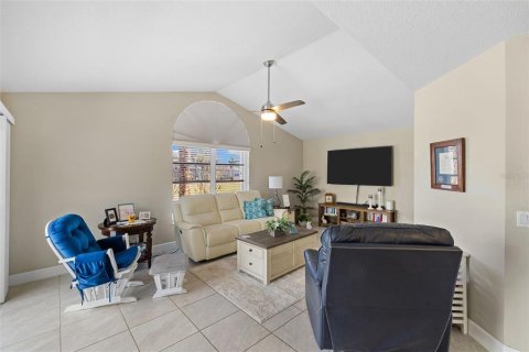 Villa ou maison à vendre à Punta Gorda, Floride: 3 chambres, 203.73 m2 № 2139002 - photo 13