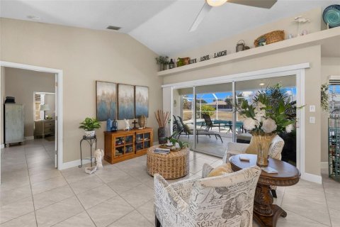 Villa ou maison à vendre à Punta Gorda, Floride: 3 chambres, 203.73 m2 № 2139002 - photo 5