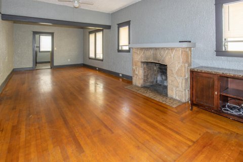 Immobilier commercial à louer à Lake Worth, Floride: 2 chambres, 127.93 m2 № 1221259 - photo 1
